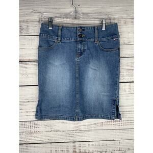 Vintage Y2K Tommy Hilfiger Denim Skirt Size 3 or 28 Cotton Western Preppy Modest